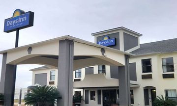 Days Inn by Wyndham Lafayette