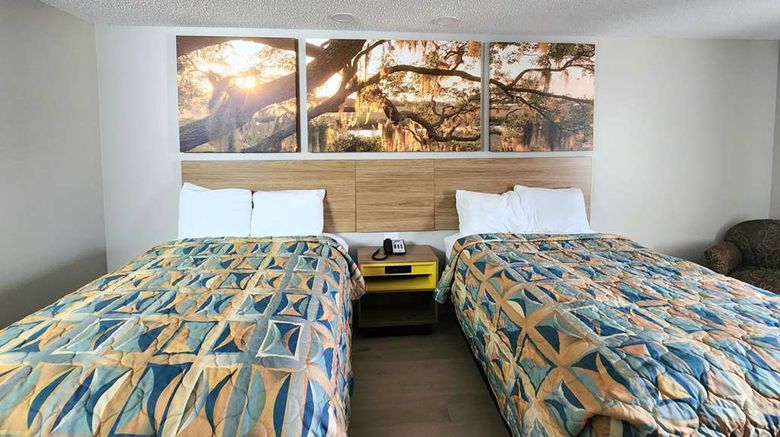 <b>Days Inn by Wyndham Lafayette Room</b>. Images powered by <a href="https://iceportal.shijigroup.com/" title="IcePortal" target="_blank">IcePortal</a>.