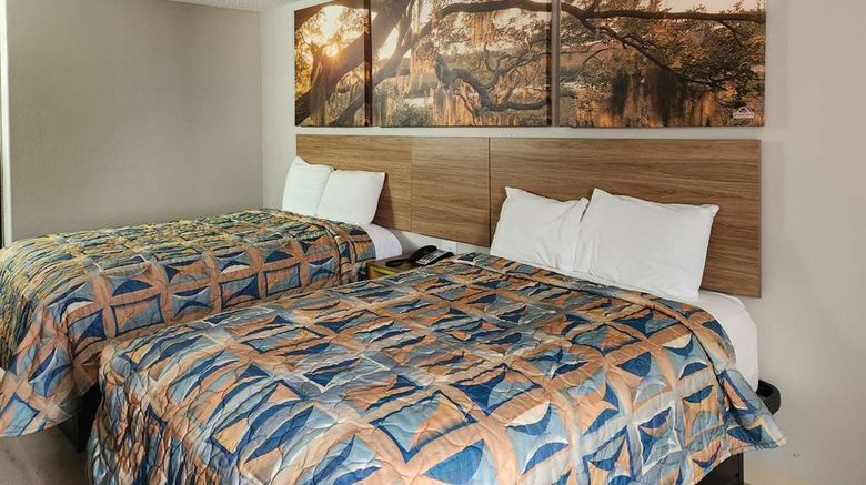 <b>Days Inn by Wyndham Lafayette Room</b>. Images powered by <a href="https://iceportal.shijigroup.com/" title="IcePortal" target="_blank">IcePortal</a>.