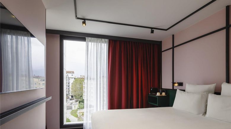 <b>TRIBE Lyon Croix Rousse Suite</b>. Images powered by <a href="https://iceportal.shijigroup.com/" title="IcePortal" target="_blank">IcePortal</a>.