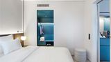<b>Novotel Hamburg Central Station Suite</b>. Images powered by <a href="https://iceportal.shijigroup.com/" title="IcePortal" target="_blank">IcePortal</a>.