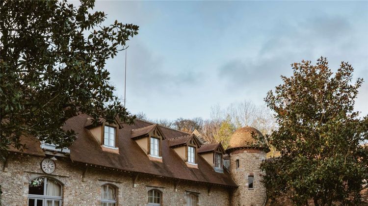 Abbaye des Vaux de Cernay Exterior