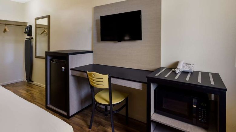 <b>Rodeway Inn Livermore Room</b>. Images powered by <a href="https://iceportal.shijigroup.com/" title="IcePortal" target="_blank">IcePortal</a>.
