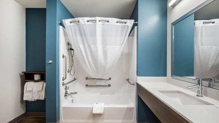 WoodSpring Suites Libertyville-Chicago Room