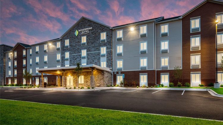 WoodSpring Suites Libertyville-Chicago Exterior