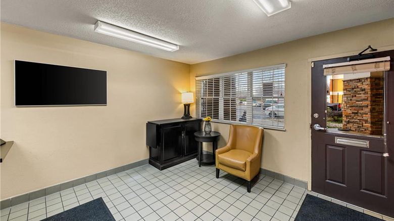 <b>Suburban Studios near Hanes Mall Lobby</b>. Images powered by <a href="https://iceportal.shijigroup.com/" title="IcePortal" target="_blank">IcePortal</a>.