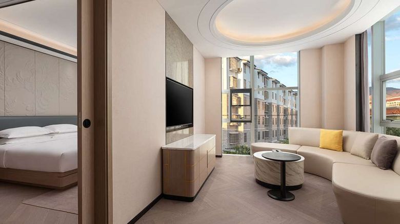 <b>Ramada by Wyndham Honghe Kaiyuan Suite</b>. Images powered by <a href="https://iceportal.shijigroup.com/" title="IcePortal" target="_blank">IcePortal</a>.