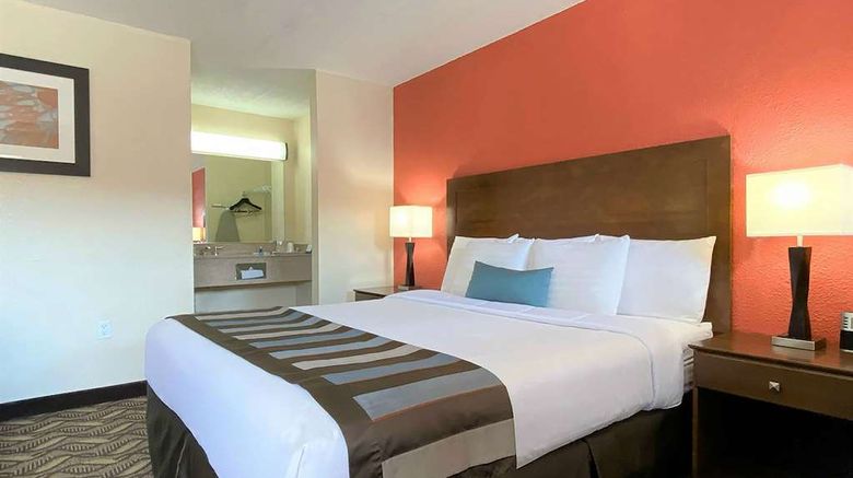 <b>Super 8 by Wyndham Greensburg Room</b>. Images powered by <a href="https://iceportal.shijigroup.com/" title="IcePortal" target="_blank">IcePortal</a>.