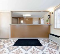 Super 8 by Wyndham Greensburg Lobby
