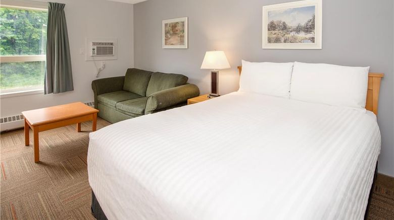 <b>Coast Hinton Hotel Room</b>. Images powered by <a href="https://iceportal.shijigroup.com/" title="IcePortal" target="_blank">IcePortal</a>.