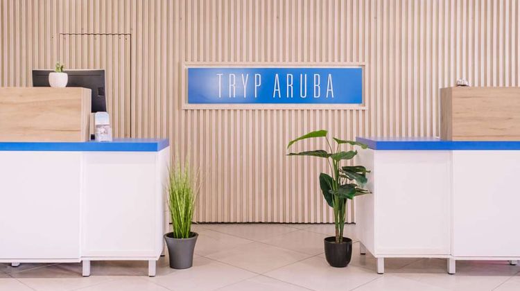 Tryp by Wyndham Aruba Lobby