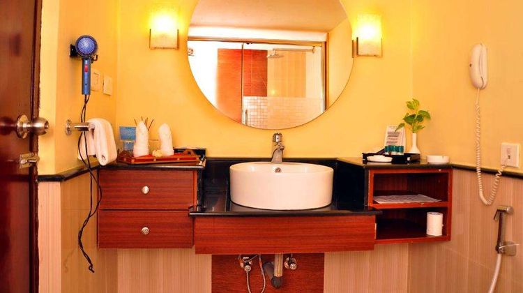 Gokulam Park Sabari - OMR Room