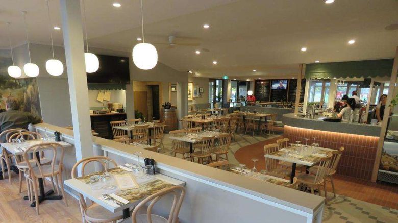 <b>Baileys Motel Restaurant</b>. Images powered by <a href="https://iceportal.shijigroup.com/" title="IcePortal" target="_blank">IcePortal</a>.