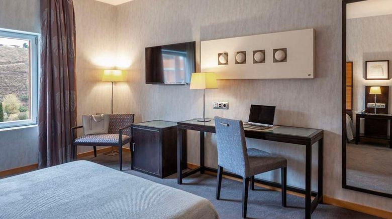 <b>Hotel Macia Real de la Alhambra Room</b>. Images powered by <a href="https://iceportal.shijigroup.com/" title="IcePortal" target="_blank">IcePortal</a>.