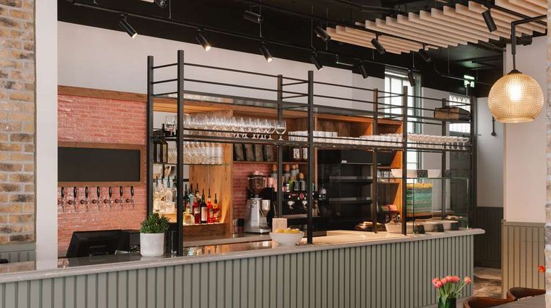 <b>Native Kings Wardrobe Restaurant</b>. Images powered by <a href="https://iceportal.shijigroup.com/" title="IcePortal" target="_blank">IcePortal</a>.