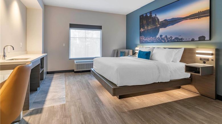 <b>Cambria Hotel Lake Placid-Lakeside Resrt Suite</b>. Images powered by <a href="https://iceportal.shijigroup.com/" title="IcePortal" target="_blank">IcePortal</a>.