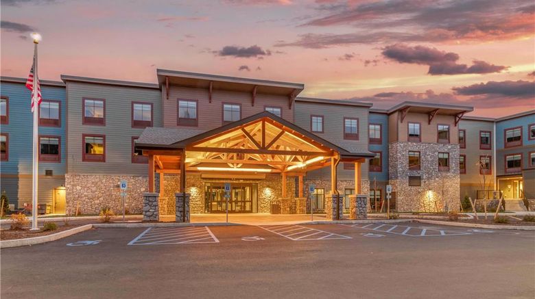 <b>Cambria Hotel Lake Placid-Lakeside Resrt Exterior</b>. Images powered by <a href="https://iceportal.shijigroup.com/" title="IcePortal" target="_blank">IcePortal</a>.