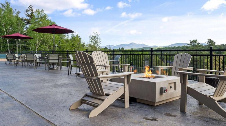 <b>Cambria Hotel Lake Placid-Lakeside Resrt Restaurant</b>. Images powered by <a href="https://iceportal.shijigroup.com/" title="IcePortal" target="_blank">IcePortal</a>.