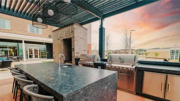 Homewood Suites by Hilton Buford Mall Exterior