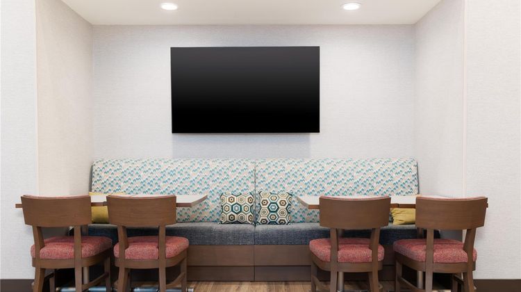 Hampton Inn & Suites Porter Ranch LA Restaurant