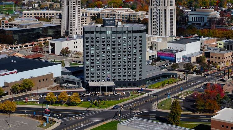 DoubleTree by Hilton Battle Creek Exterior