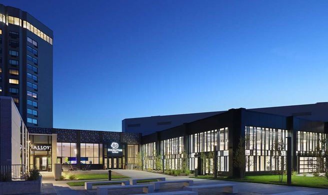 DoubleTree by Hilton Battle Creek Exterior