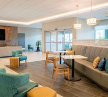 Home2 Suites by Hilton Fort Walton Beach Lobby