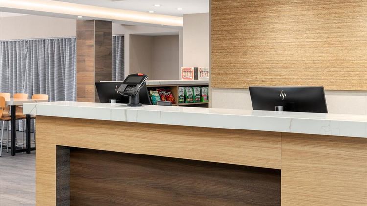Home2 Suites by Hilton Kitchener Lobby