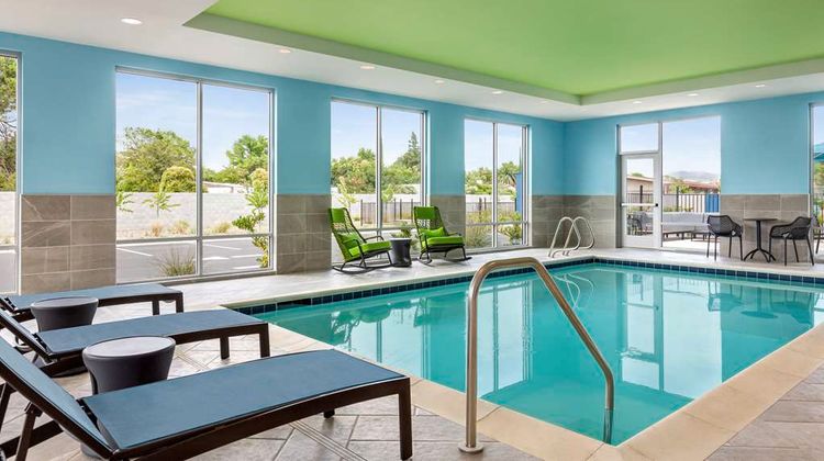 Hampton Inn & Suites by Hilton Oroville Pool