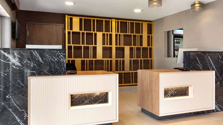 <b>La Quinta Inn Columbia NE/Fort Jackson Lobby</b>. Images powered by <a href="https://iceportal.shijigroup.com/" title="IcePortal" target="_blank">IcePortal</a>.
