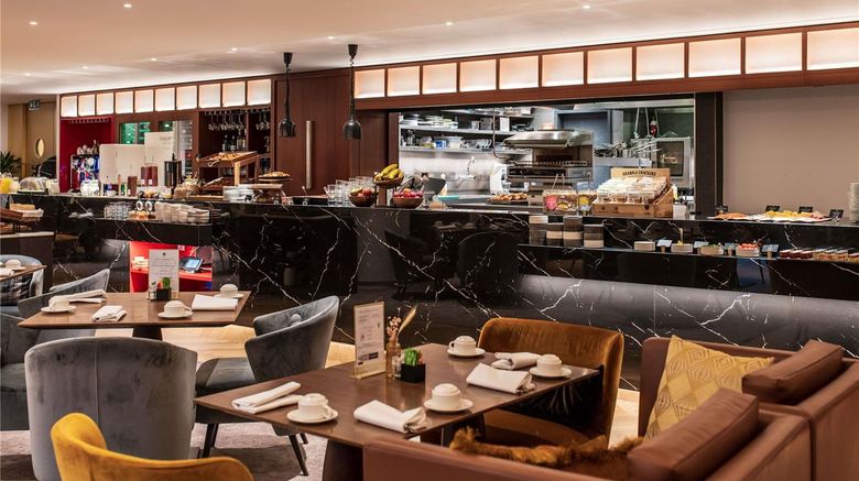 <b>Le Louise Hotel Brussels Restaurant</b>. Images powered by <a href="https://iceportal.shijigroup.com/" title="IcePortal" target="_blank">IcePortal</a>.