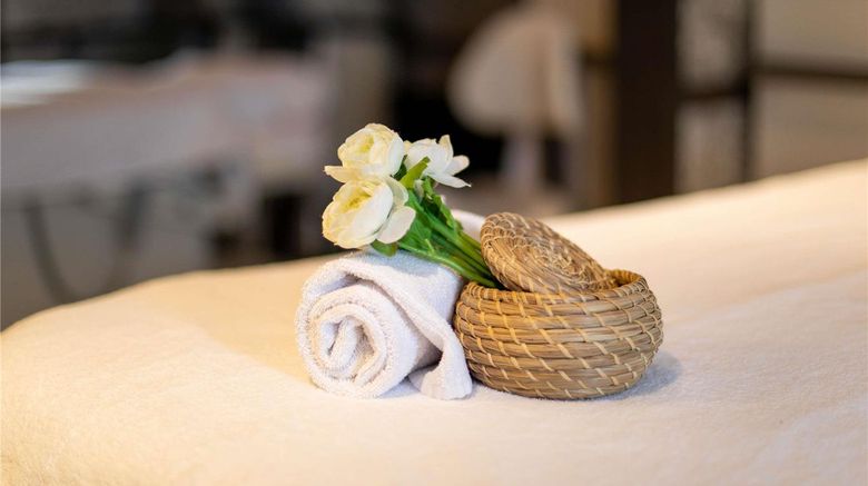 <b>Le Louise Hotel Brussels Spa</b>. Images powered by <a href="https://iceportal.shijigroup.com/" title="IcePortal" target="_blank">IcePortal</a>.