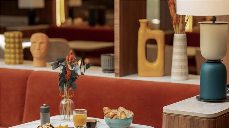 <b>Novotel Orleans Centre Gare Restaurant</b>. Images powered by <a href="https://iceportal.shijigroup.com/" title="IcePortal" target="_blank">IcePortal</a>.