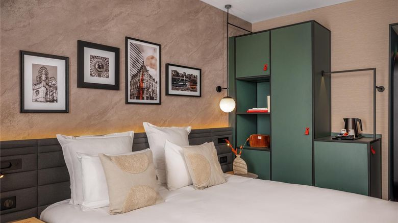 <b>Novotel Orleans Centre Gare Room</b>. Images powered by <a href="https://iceportal.shijigroup.com/" title="IcePortal" target="_blank">IcePortal</a>.