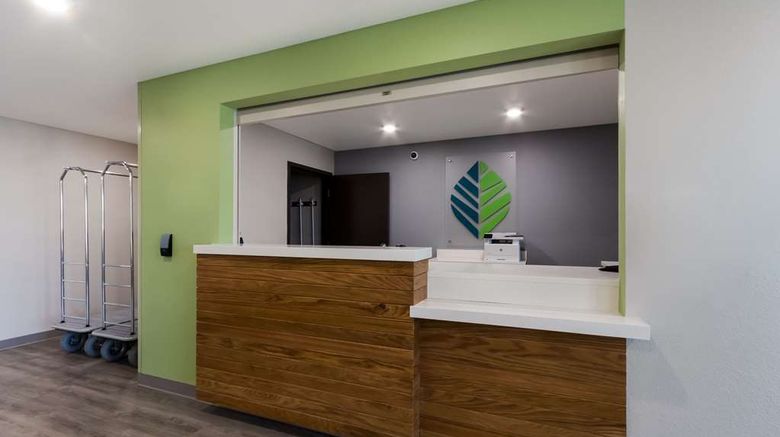 <b>WoodSpring Suites Chandler Airport Lobby</b>. Images powered by <a href="https://iceportal.shijigroup.com/" title="IcePortal" target="_blank">IcePortal</a>.