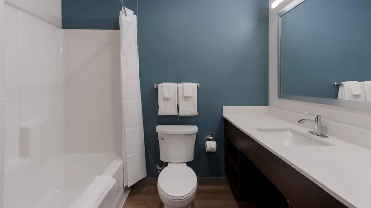WoodSpring Suites Chandler Airport Room