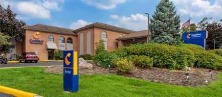 Comfort Inn & Suites Mundelein Exterior