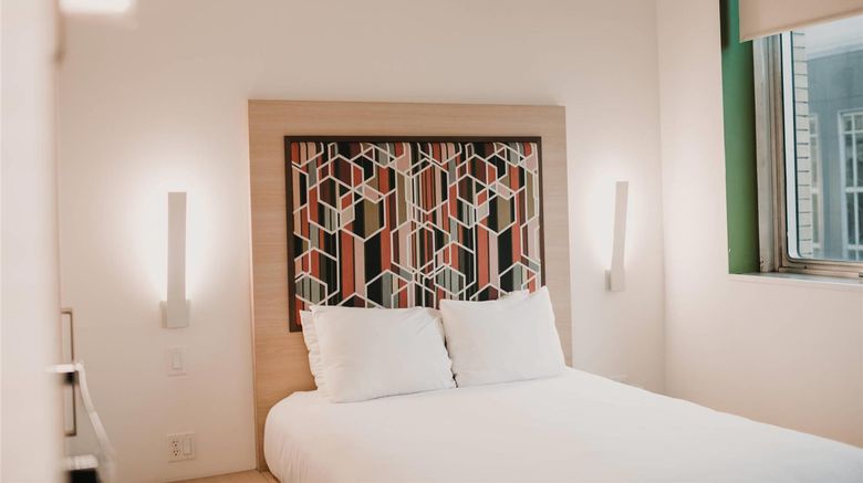 <b>CityFlatsHotel - Grand Rapids Room</b>. Images powered by <a href="https://iceportal.shijigroup.com/" title="IcePortal" target="_blank">IcePortal</a>.