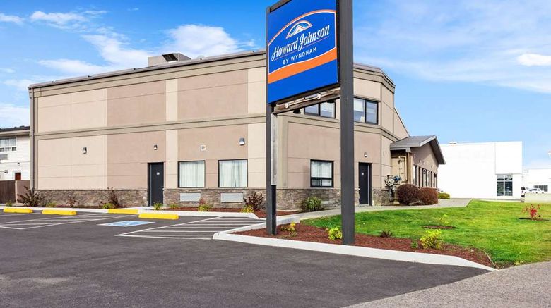 <b>Howard Johnson by Wyndham Thunder Bay Exterior</b>. Images powered by <a href="https://iceportal.shijigroup.com/" title="IcePortal" target="_blank">IcePortal</a>.