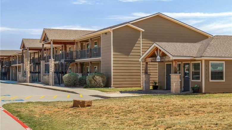 <b>Eagle's Den Suites-Travelodge by Wyndham Exterior</b>. Images powered by <a href="https://iceportal.shijigroup.com/" title="IcePortal" target="_blank">IcePortal</a>.