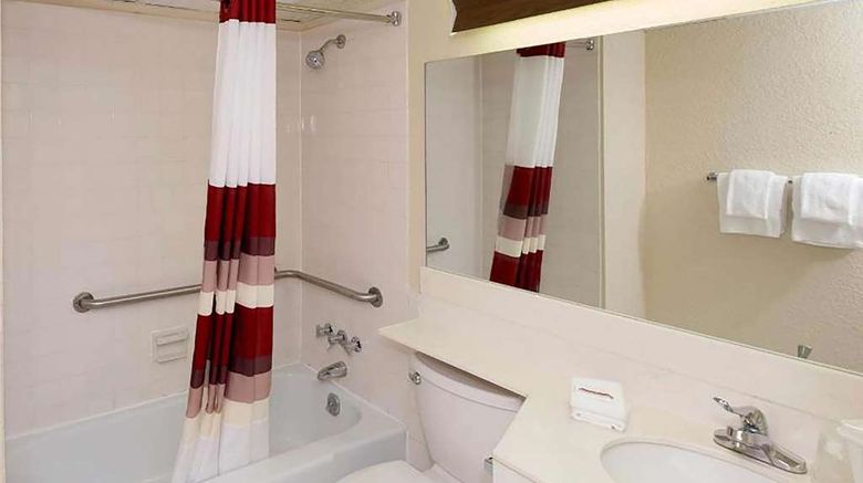 <b>Days Inn by Wyndham Williamsport Room</b>. Images powered by <a href="https://iceportal.shijigroup.com/" title="IcePortal" target="_blank">IcePortal</a>.