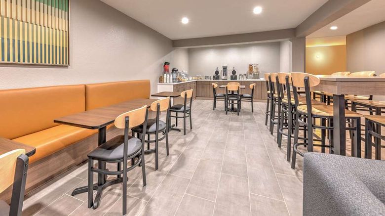 <b>Hawthorn Extended Stay Bedford/Dallas Other</b>. Images powered by <a href="https://iceportal.shijigroup.com/" title="IcePortal" target="_blank">IcePortal</a>.