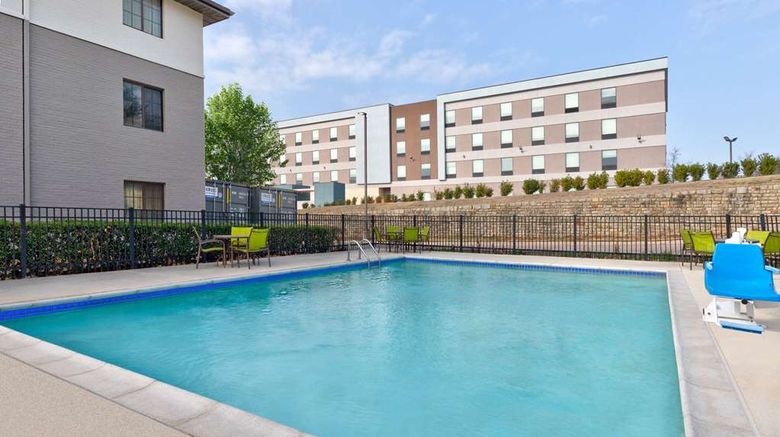 <b>Hawthorn Extended Stay Bedford/Dallas Pool</b>. Images powered by <a href="https://iceportal.shijigroup.com/" title="IcePortal" target="_blank">IcePortal</a>.