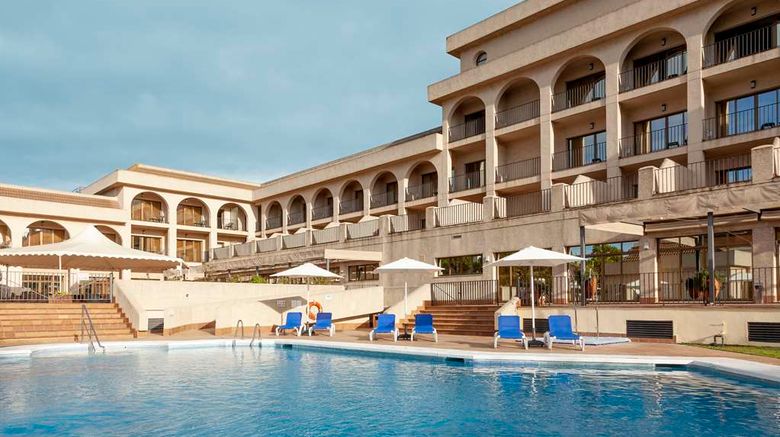 <b>Hotel Macia Donana Pool</b>. Images powered by <a href="https://iceportal.shijigroup.com/" title="IcePortal" target="_blank">IcePortal</a>.