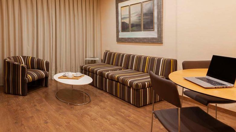 <b>Hotel Macia Donana Suite</b>. Images powered by <a href="https://iceportal.shijigroup.com/" title="IcePortal" target="_blank">IcePortal</a>.