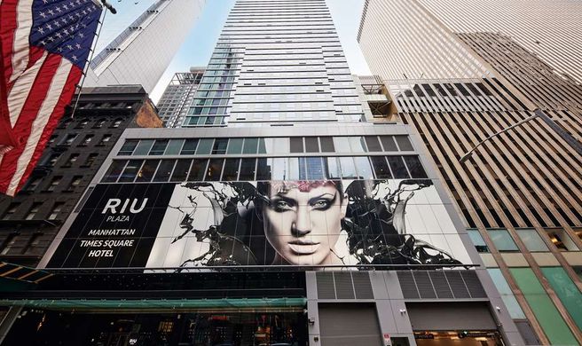 Hotel Riu Plaza Manhattan Times Square Exterior
