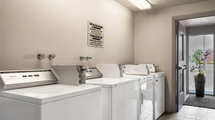 Travelodge by Wyndham Drummondville Other
