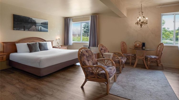 Travelodge by Wyndham Drummondville Suite