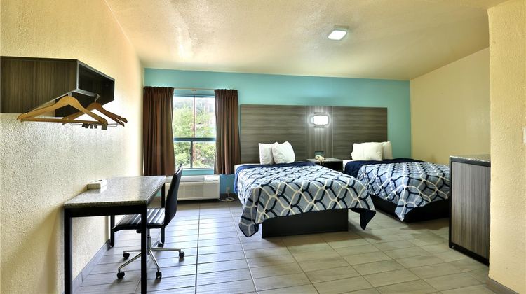 Americas Best Value Inn San Antonio Room