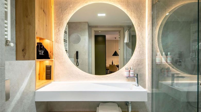 <b>Moevenpick Resort & Spa Karpacz Suite</b>. Images powered by <a href="https://iceportal.shijigroup.com/" title="IcePortal" target="_blank">IcePortal</a>.